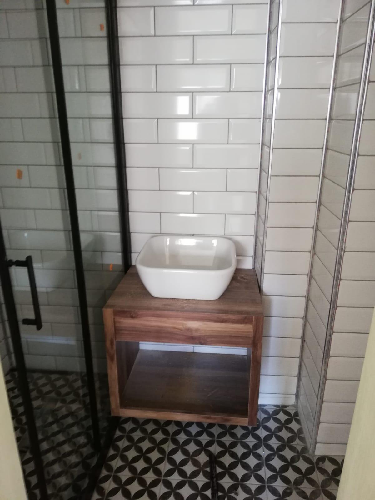 BANYO LAVABO DOLAPLARI